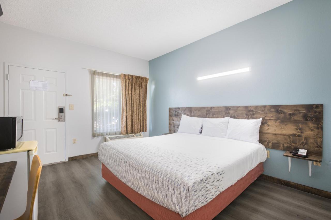 Americas Best Value Inn Stockbridge Quarto foto