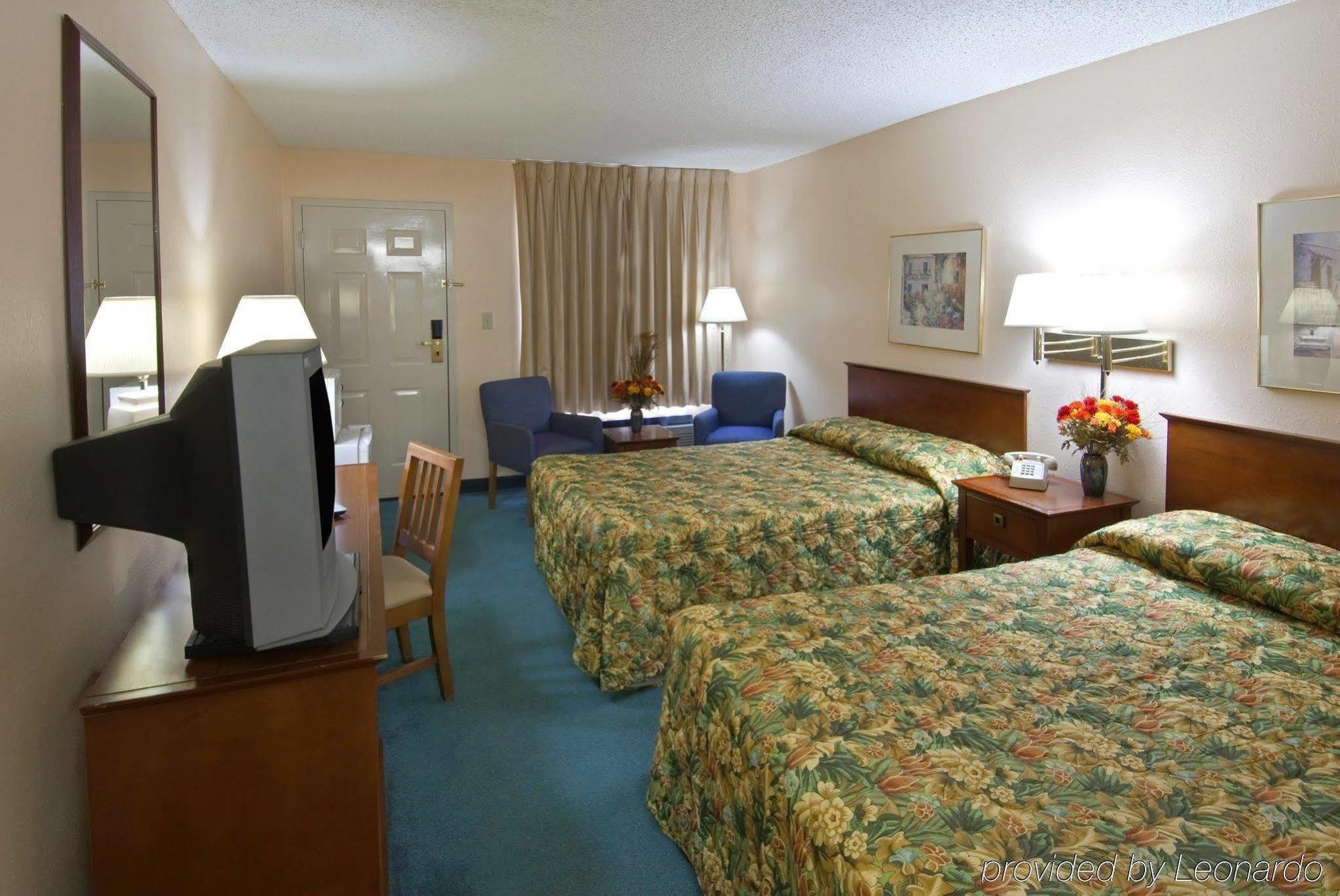 Americas Best Value Inn Stockbridge Quarto foto